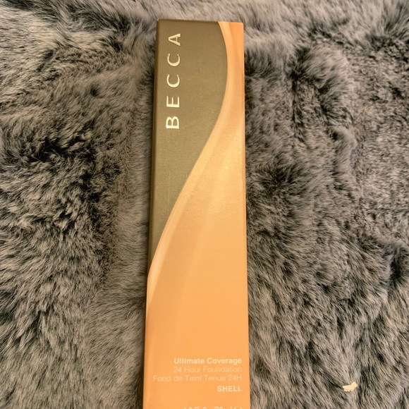 BECCA ULTIMATE COVERAGE FOUNDATION IN COLOR “SHELL”. Brand New Never Ope… - Picture 3 of 6